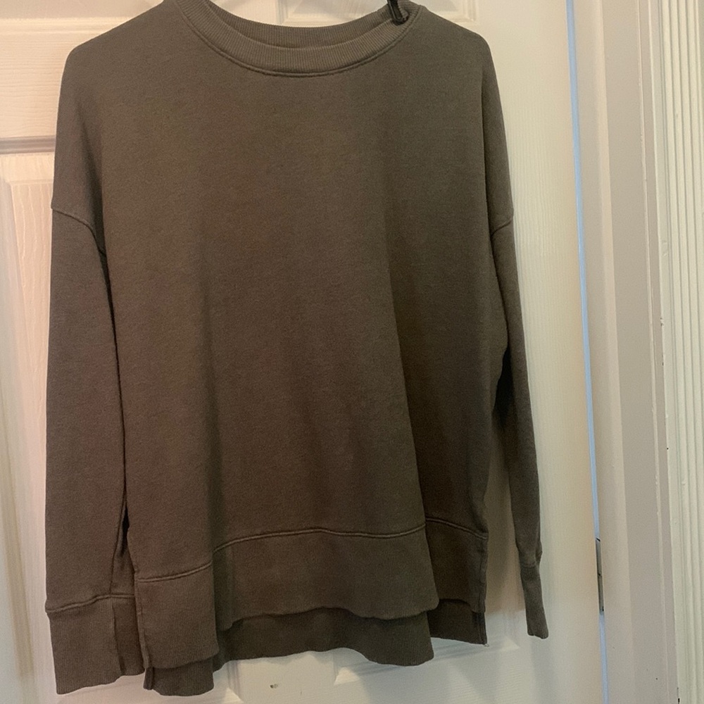 Time and tru sweatshirt